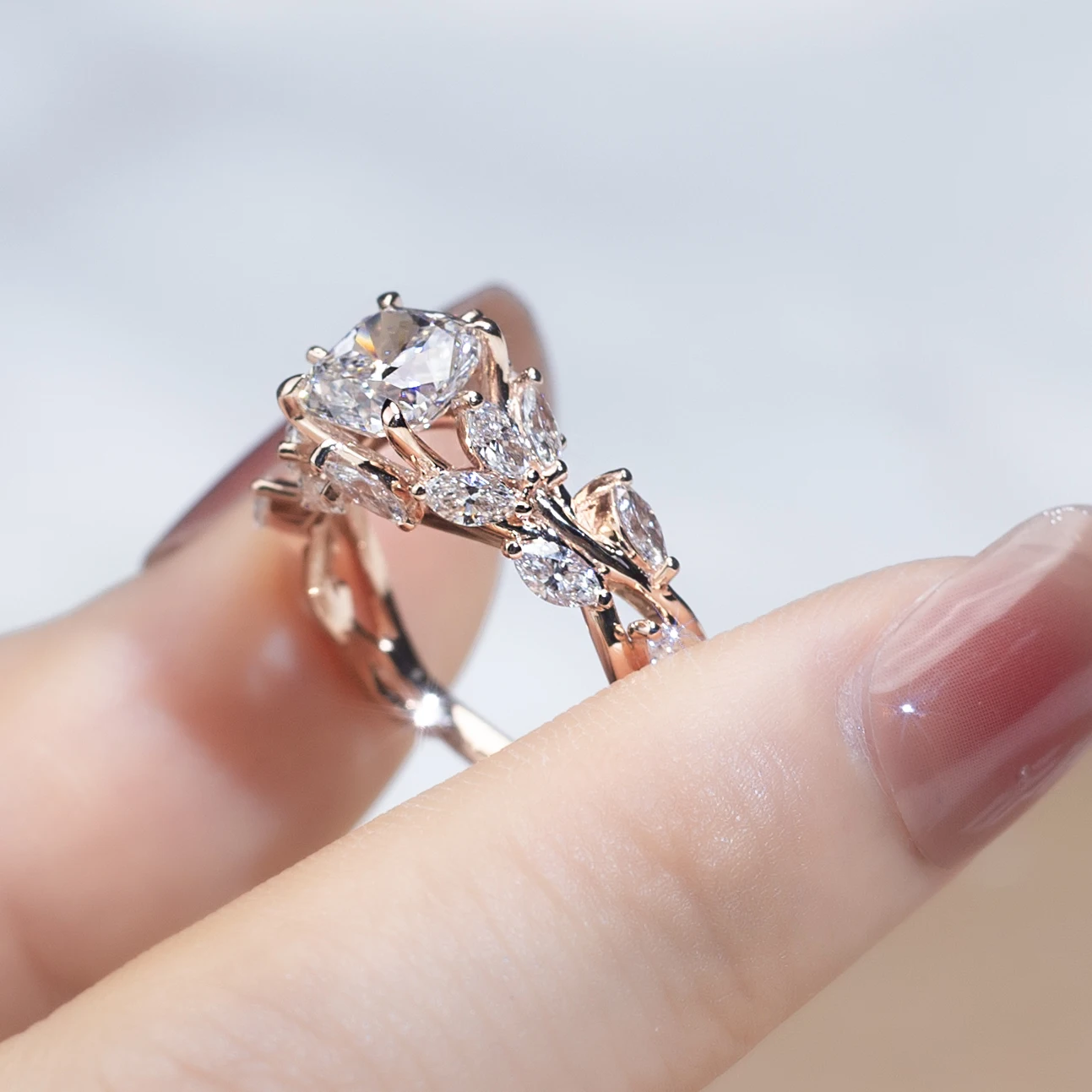 Messi Jewelry 18k Gold 1.5ct Cushion Cut Women Jewelry Ring Luxury Engagement Ring Style Lab Diamond Ring MSR-920 - Imagen 2