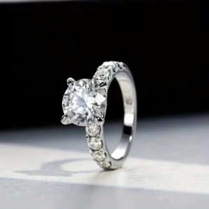 Anillo de Plata S925 Chapado en Oro 18K con Moissanita 3,5 Quilates